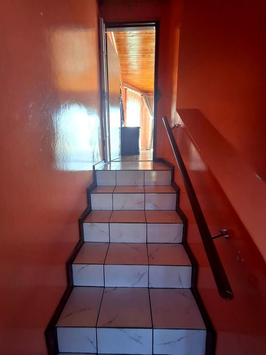 5 Bedroom Property for Sale in Mdantsane Nu 17 Eastern Cape